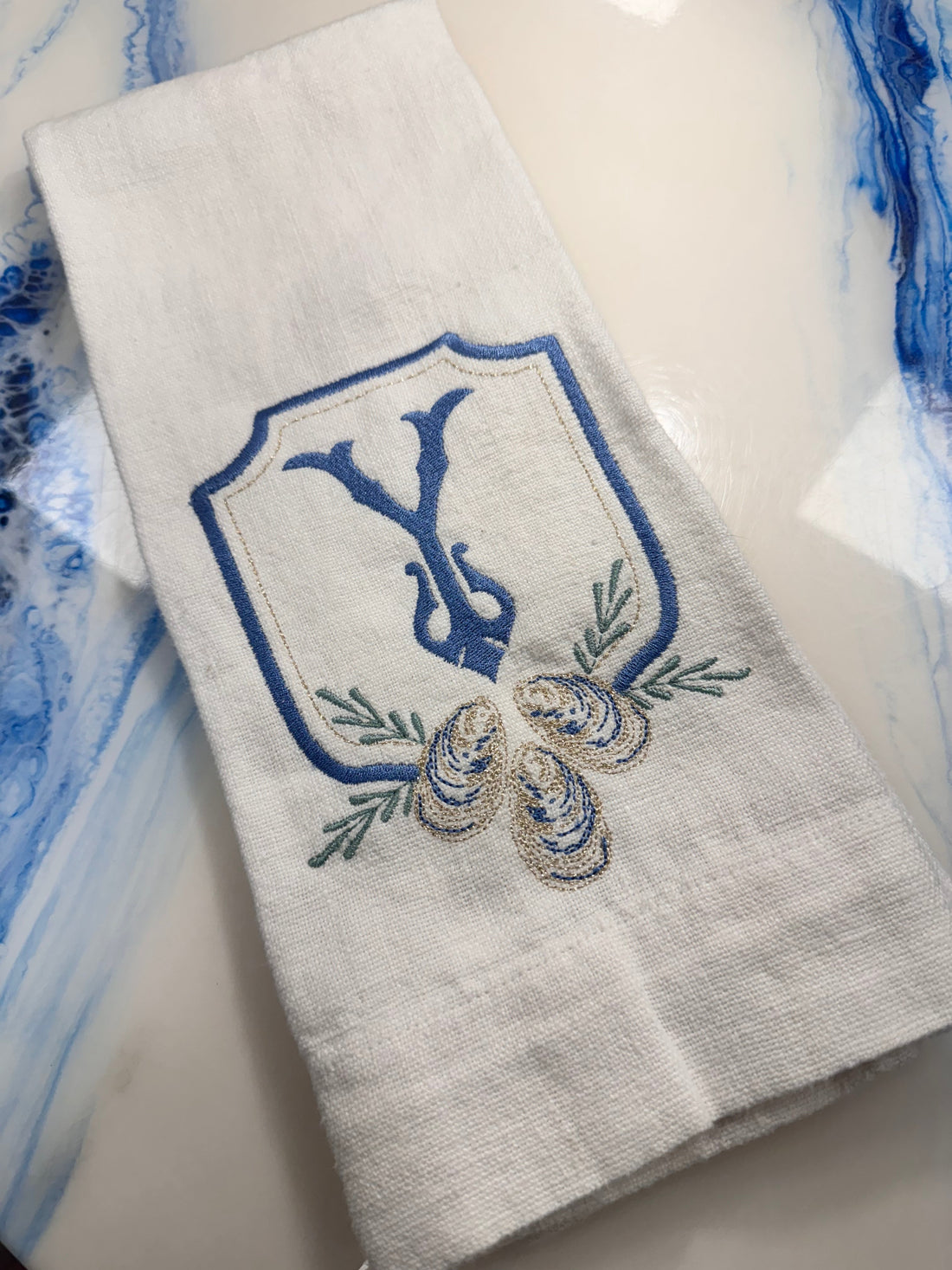 https://soandsewboutique.com/cdn/shop/products/hemmed-provence-linen-hand-towel-426740.jpg?v=1698768571&width=1100