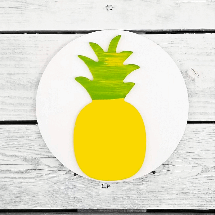 Home Medallion - Pineapple - So & Sew Boutique