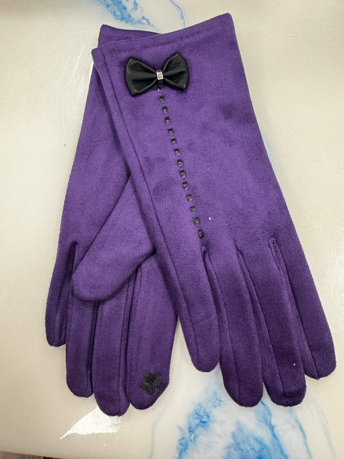 Microsuede Bow Texting Gloves - So &amp; Sew Boutique