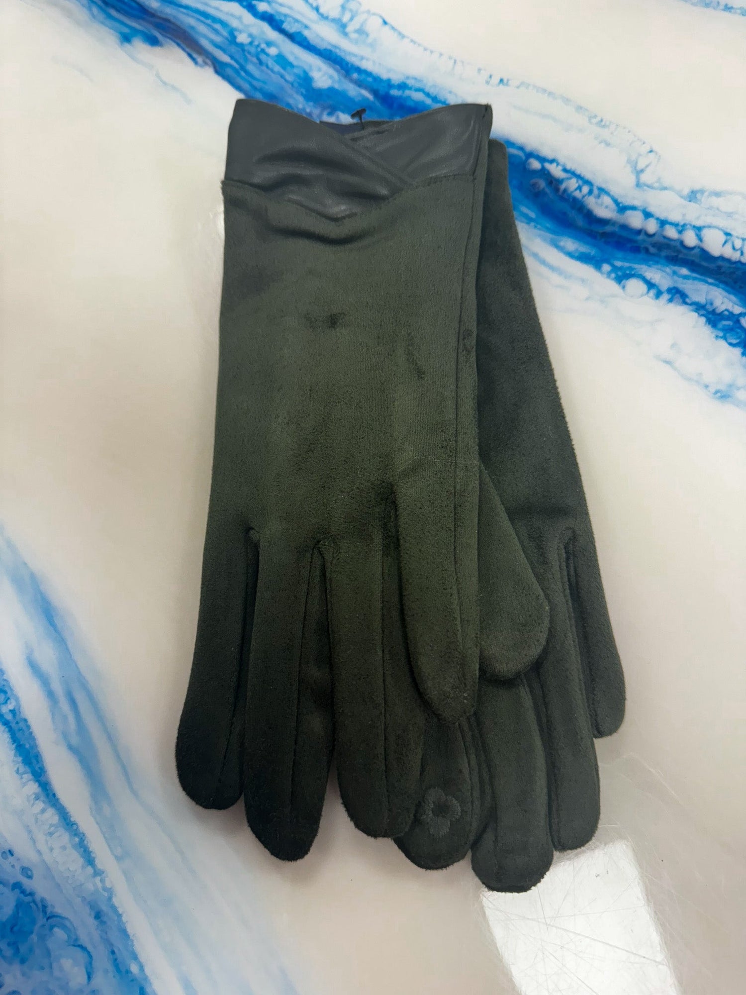 Microsuede Texting Gloves - So &amp; Sew Boutique